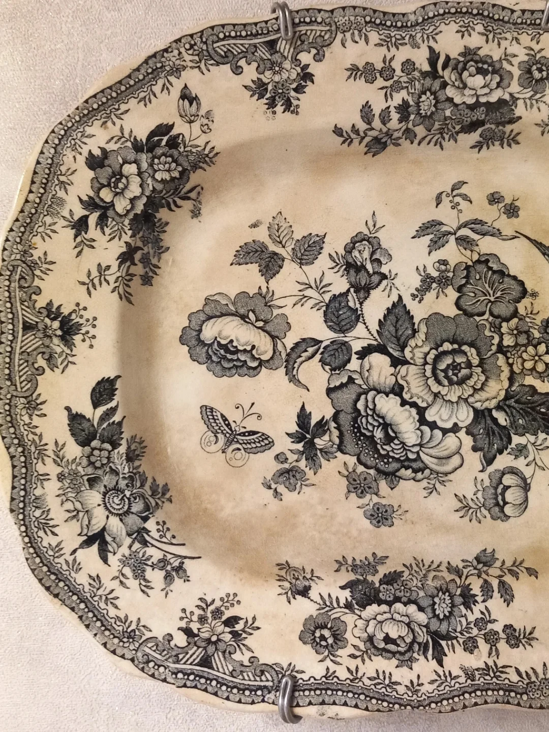 Antika Asiatic Pheasants Transferware Servis Tabağı — yakın plan 3