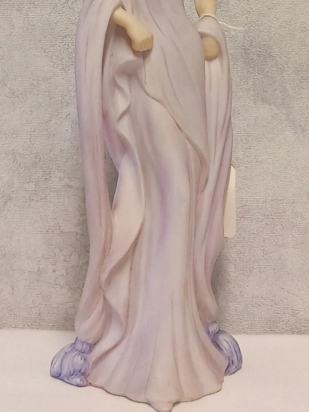 Vintage Josef Originals "Rebecca" Biblosu (La Belle Nouveau, 358/5000) — yakın plan 3